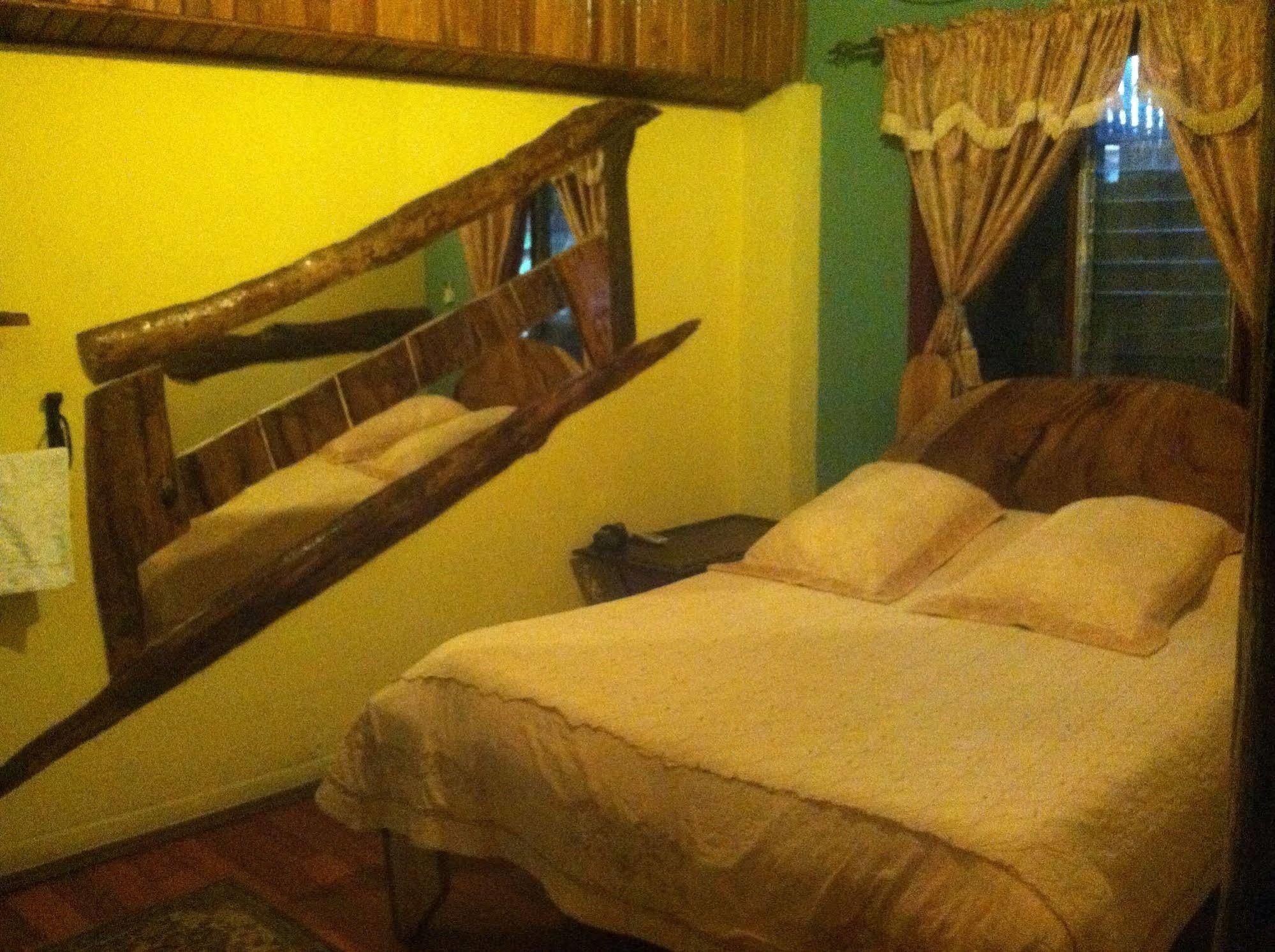 Casa Antigua Hotel 4*