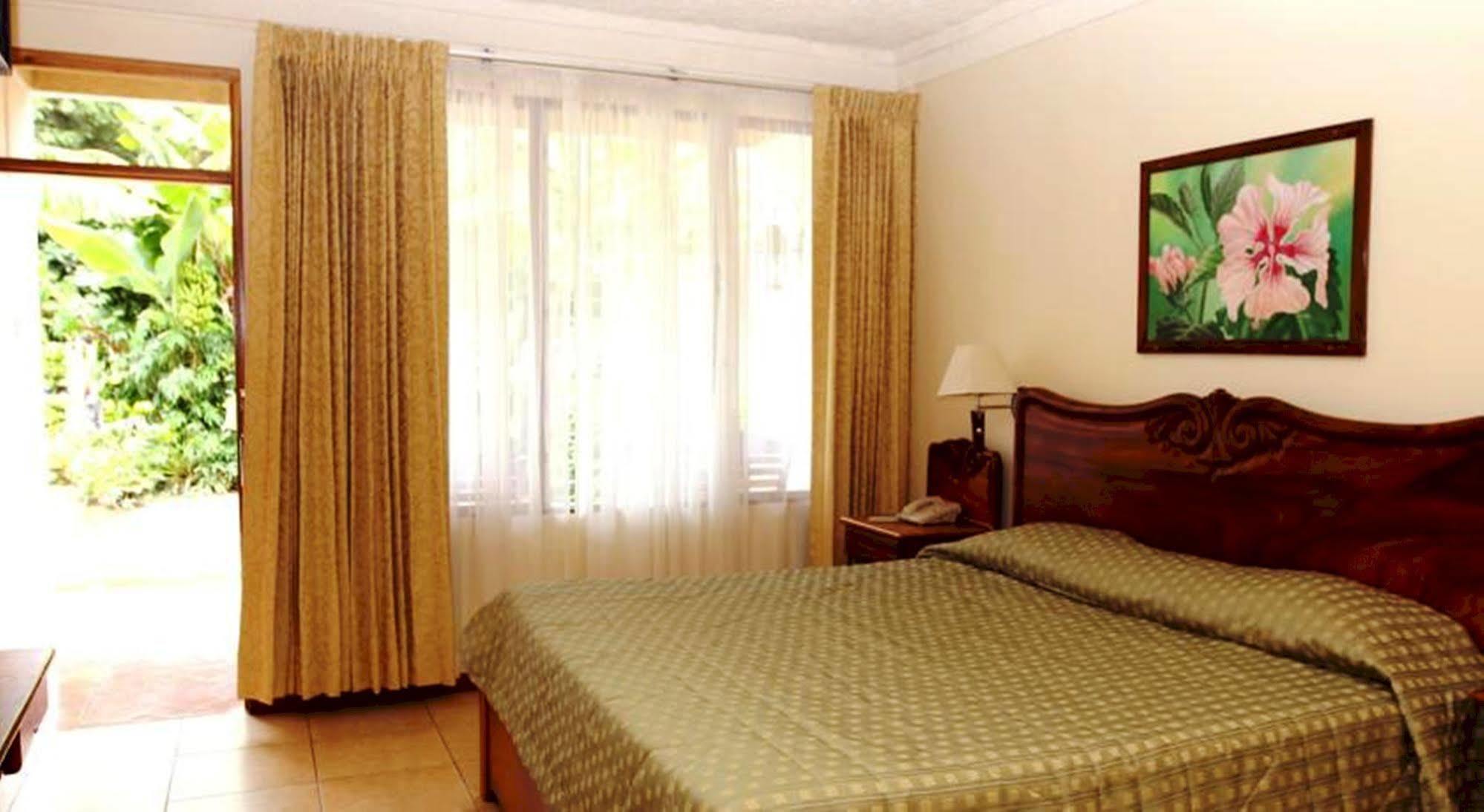 Boyeros Hotel Liberia
