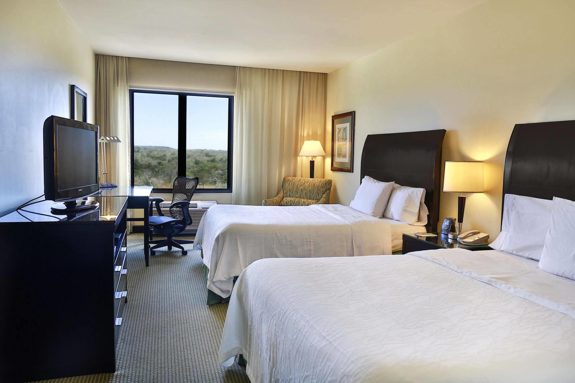 Hotel Hilton Garden Guanacaste Airport 3*