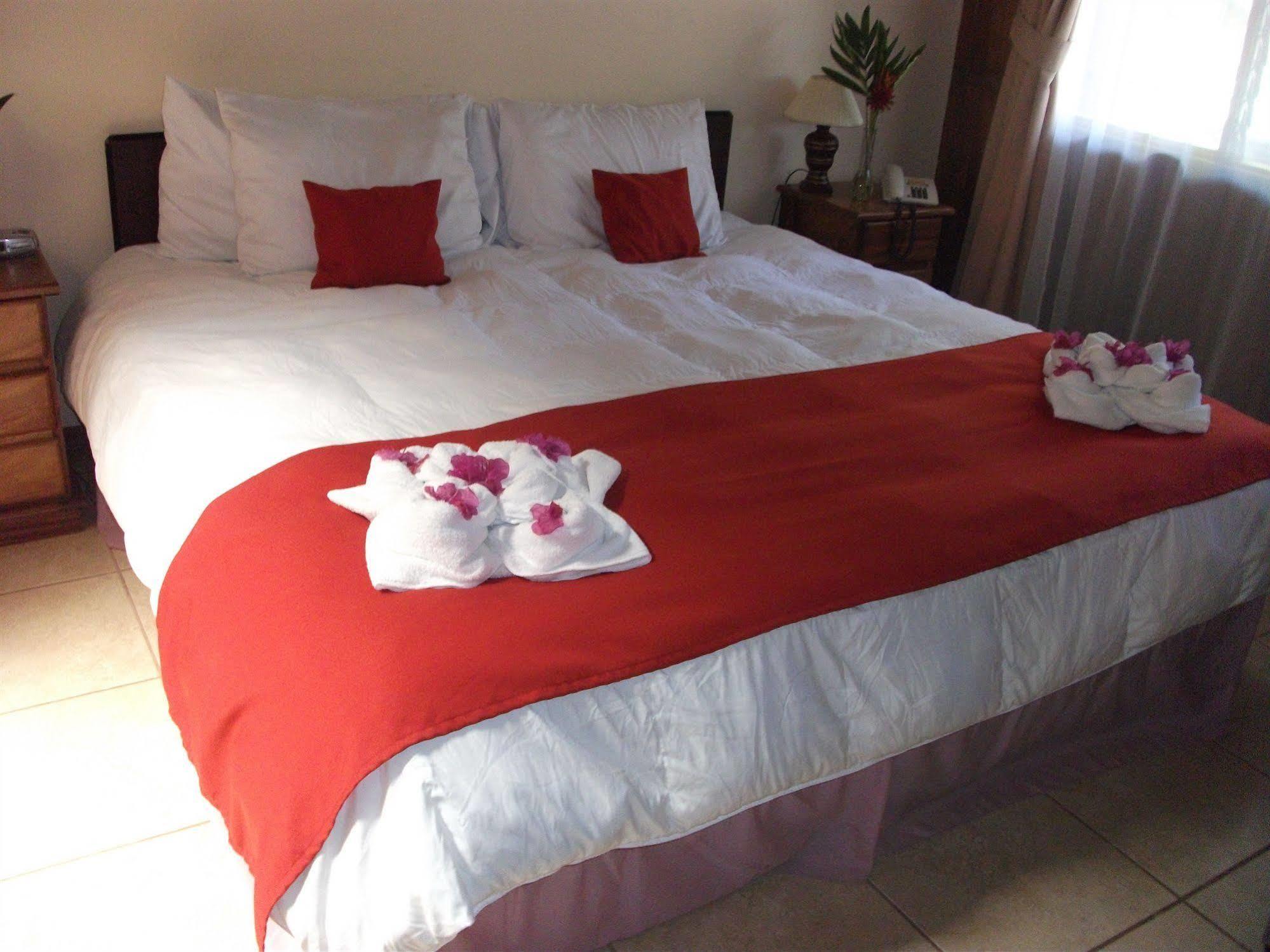 Hotel La Catalina & Birri