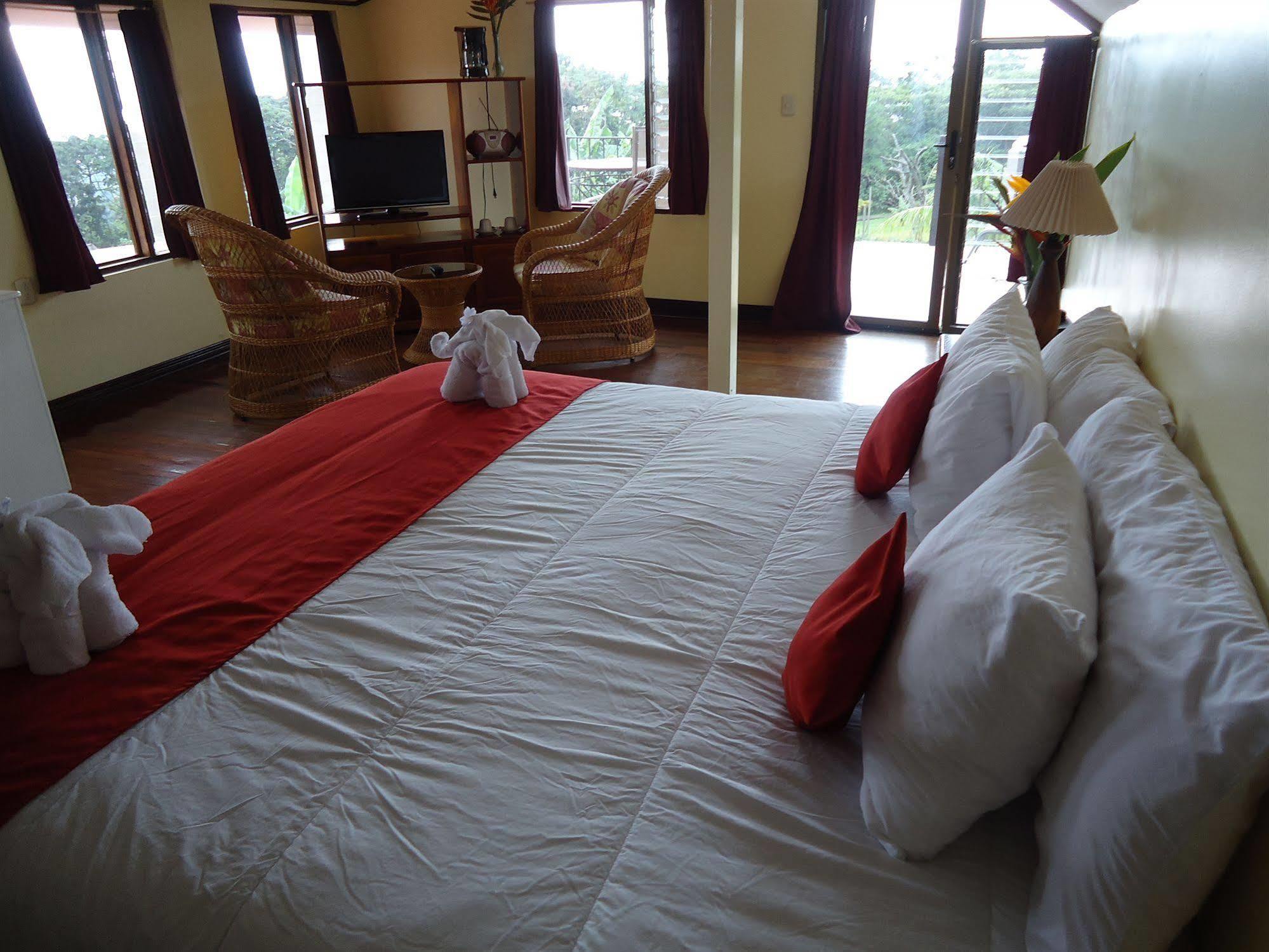 La Catalina & Hotel Birri