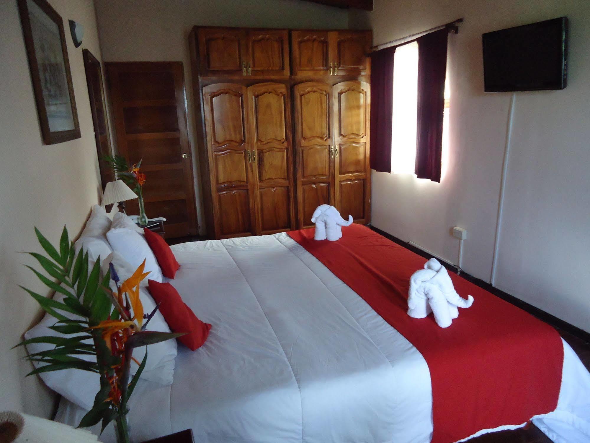 La Catalina & Hotel Birri