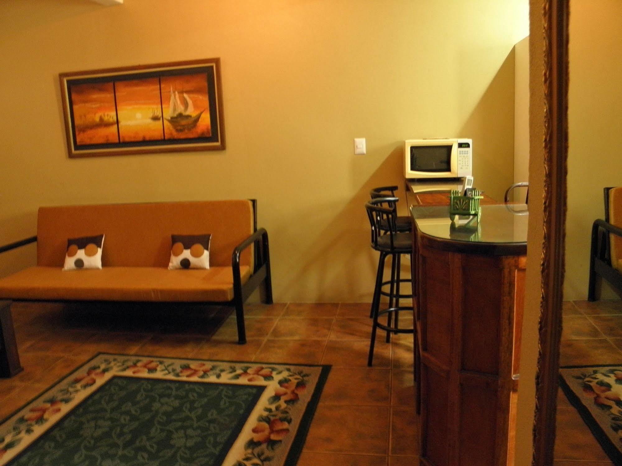 Jinesta Conchal Hotel Brasilito