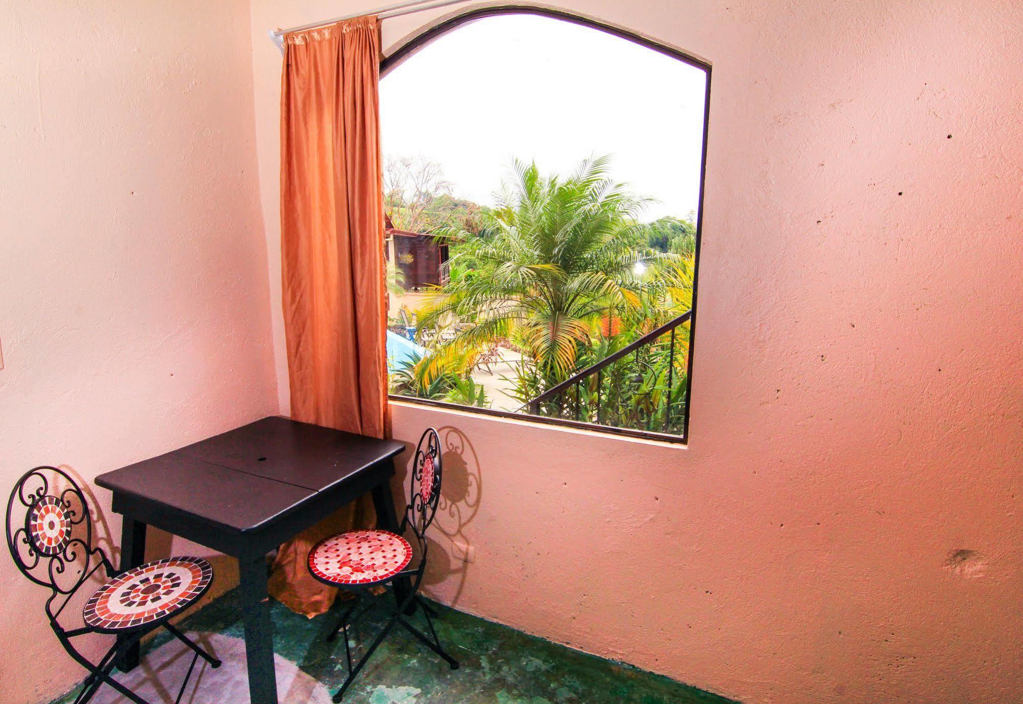 Toad Hall Hotel Arenal