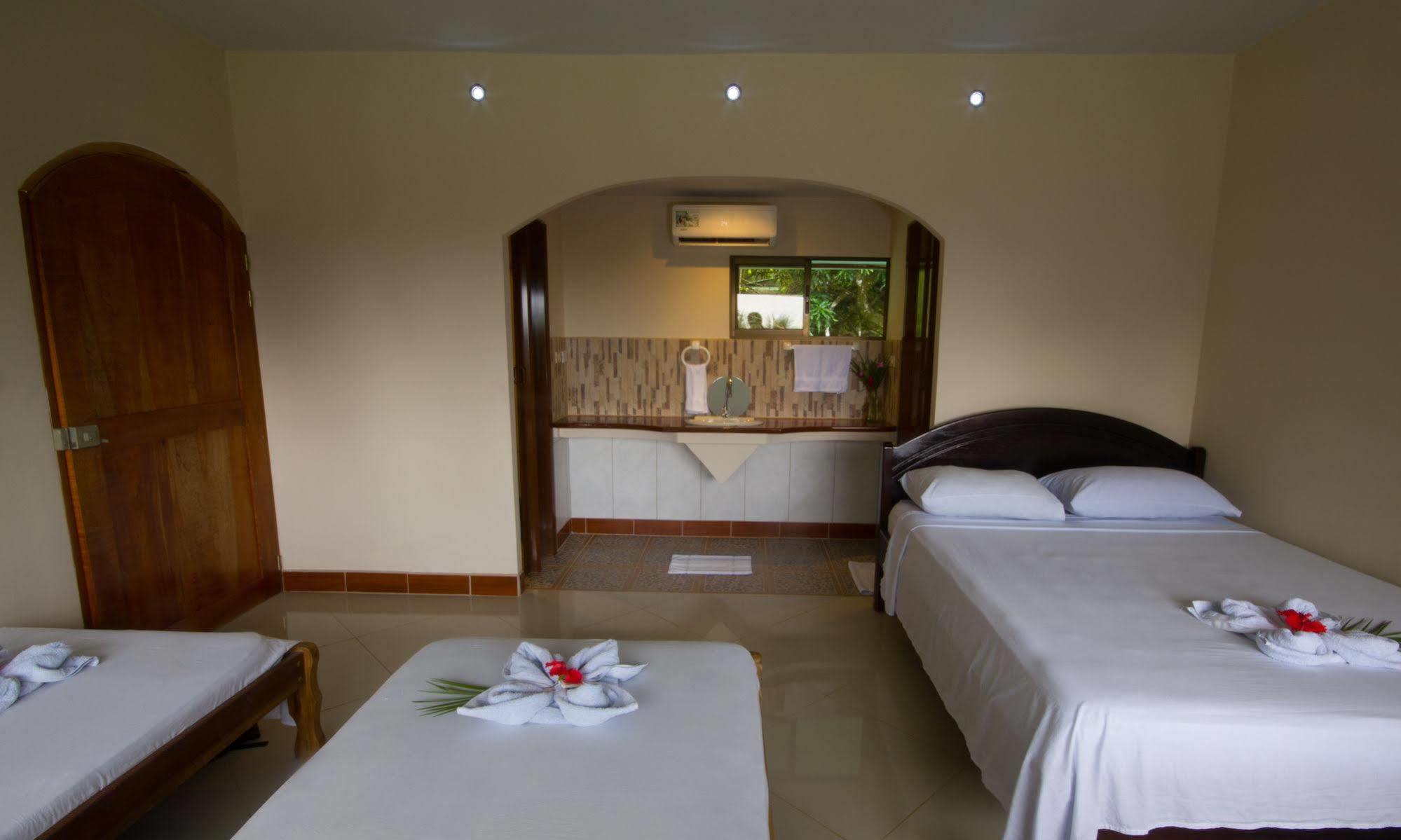 Hotel Rancho Corcovado 2*