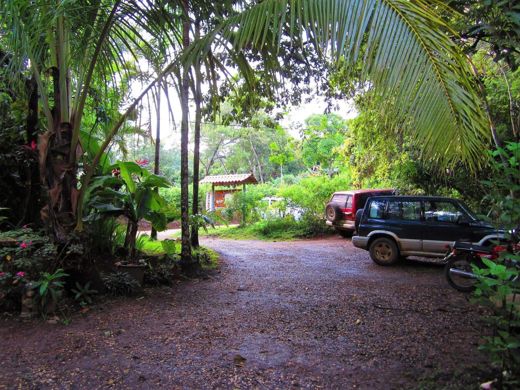 Bed & Breakfast El Mariposario Gardens