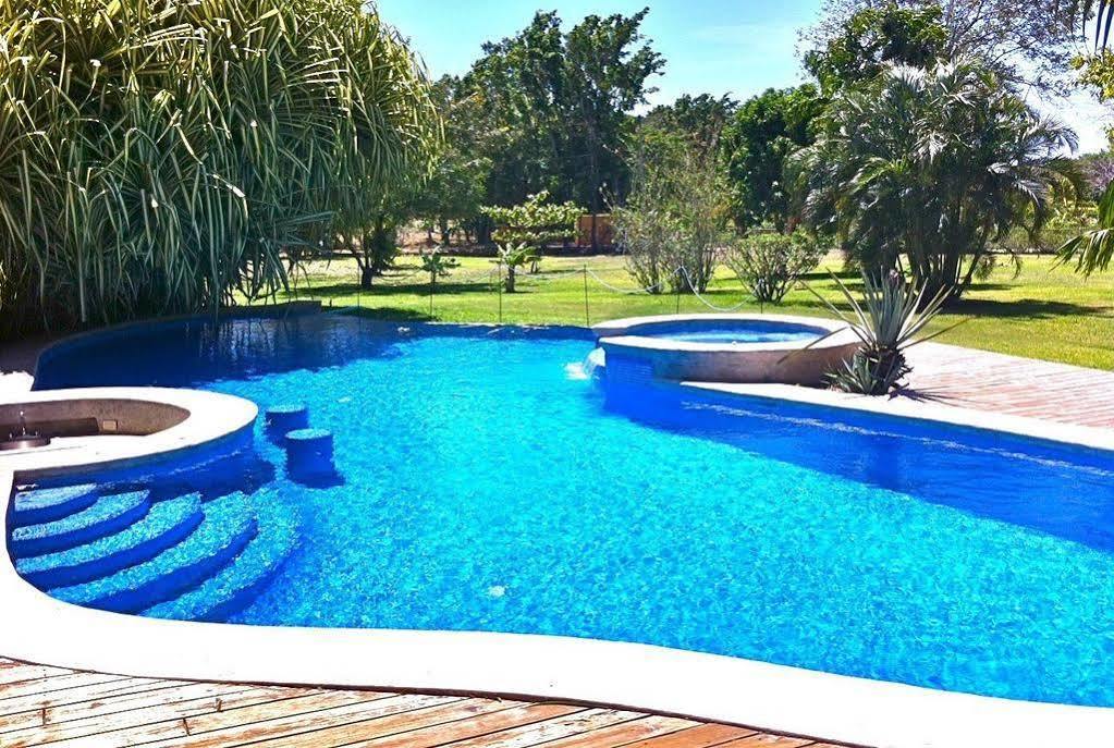 Hacienda Jj 3*