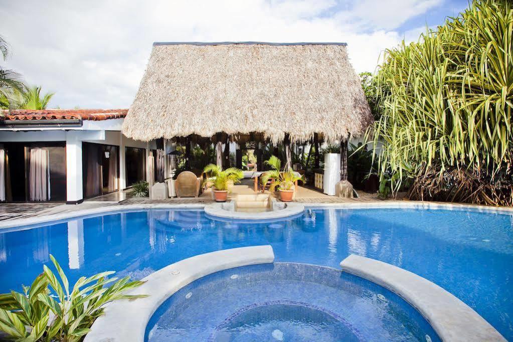 Hacienda Jj Bed & Breakfast