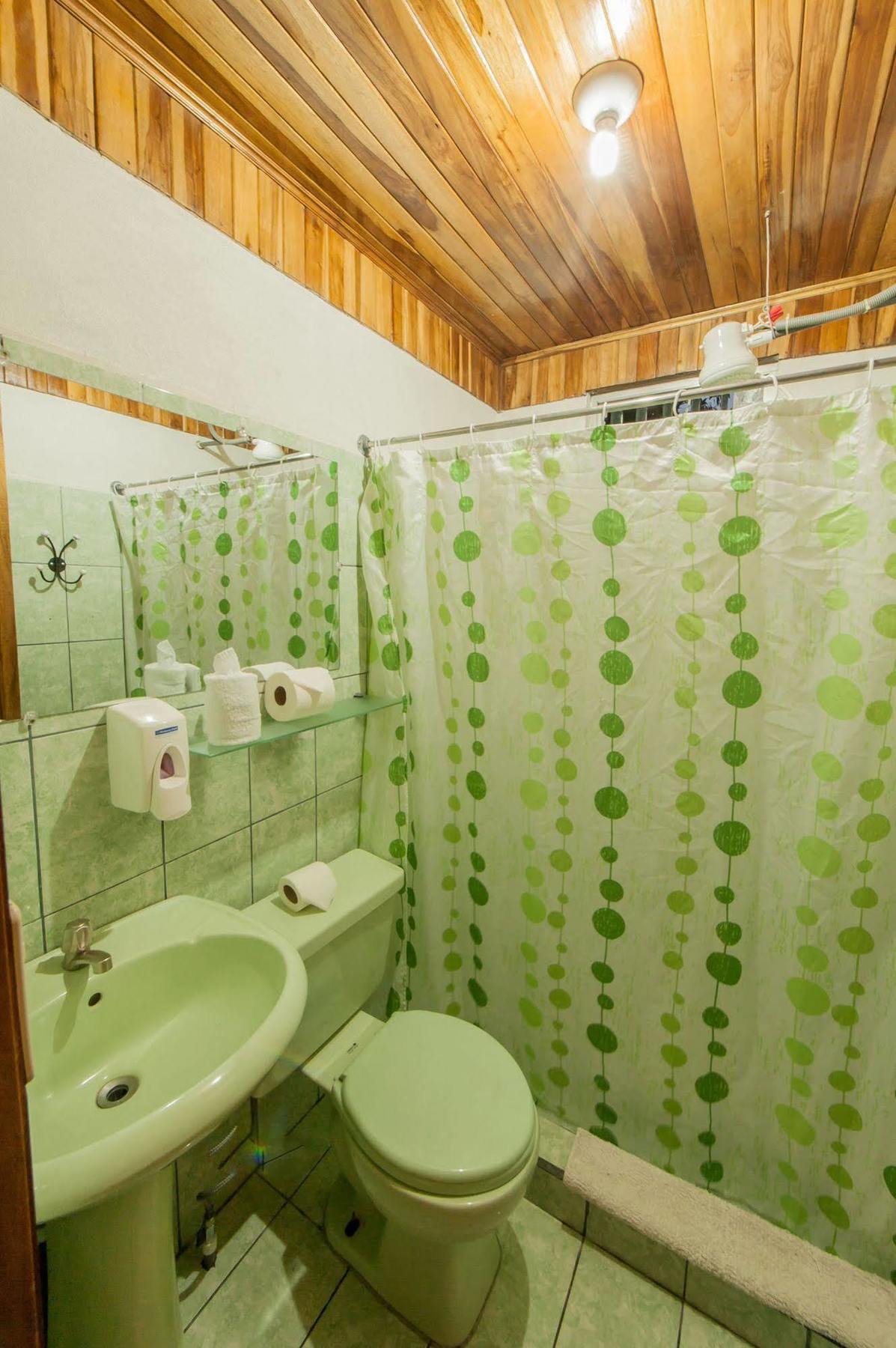Cabinas Eddy Monteverde