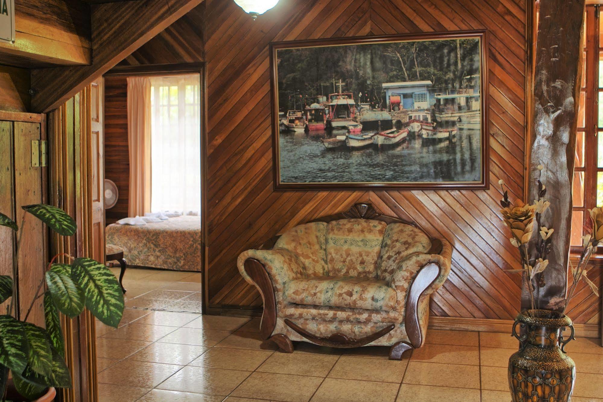 Hotel Santa Elena