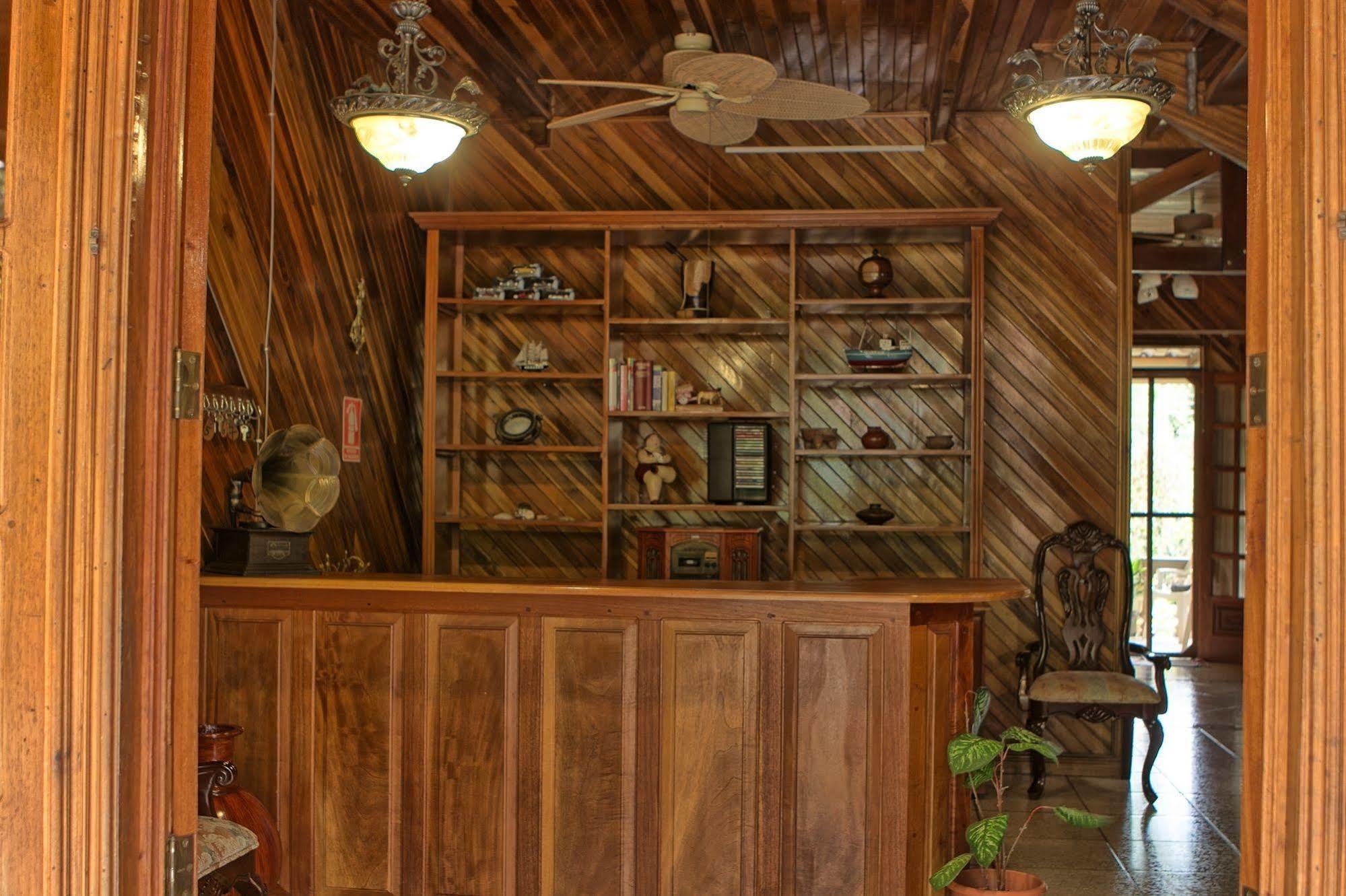 Hotel Santa Elena
