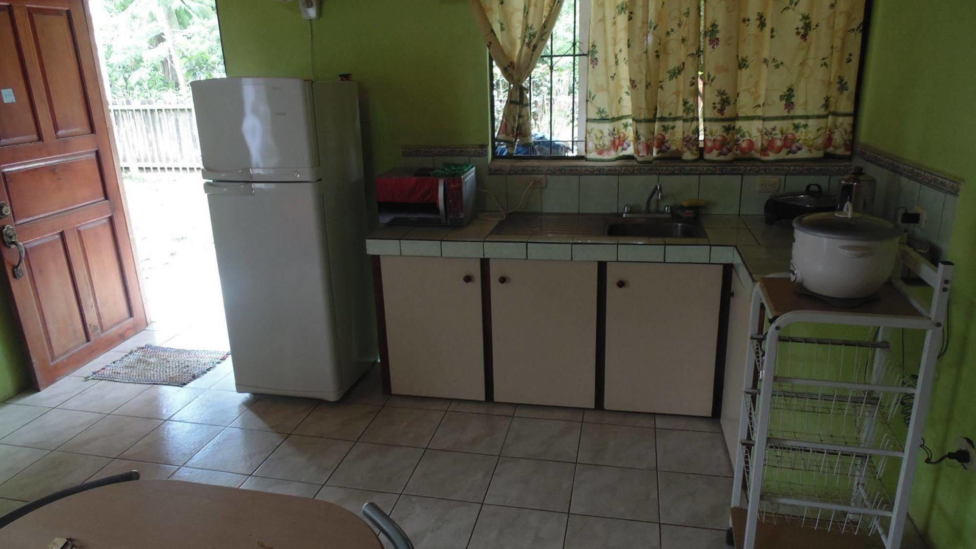 Cahuita Lodge Apartment