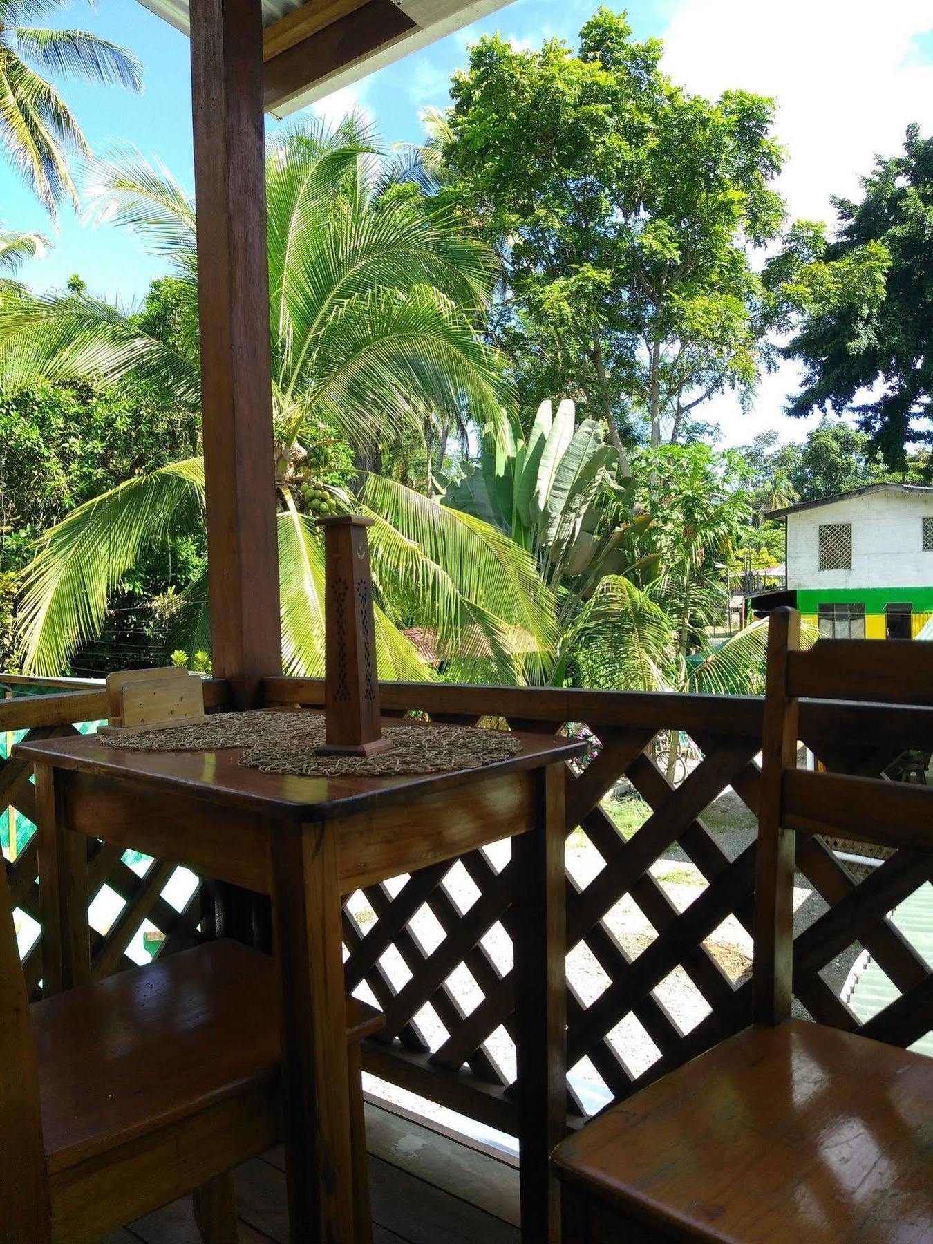 Cecilia Hostel *