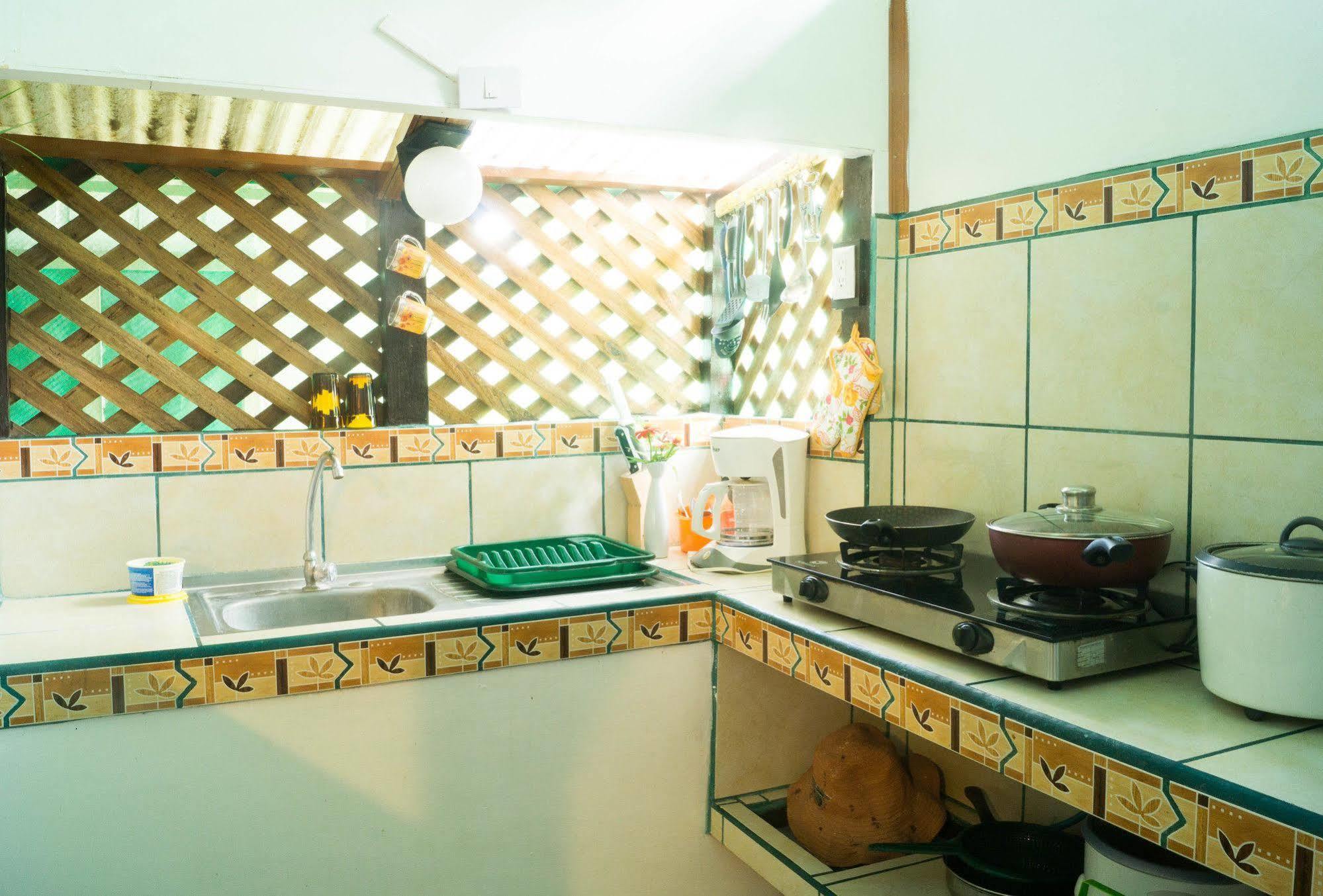 Cecilia Hostel *