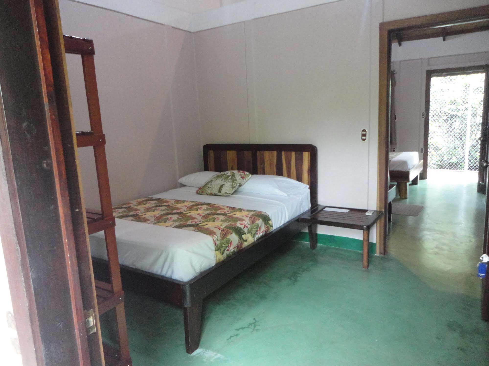 Cabinas Tropicales Hotel 3*