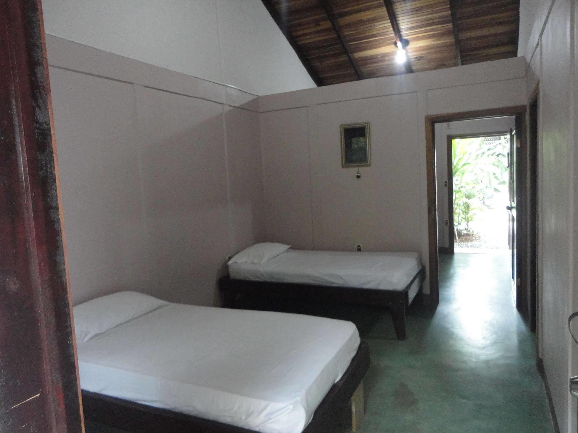 Cabinas Tropicales Hotel
