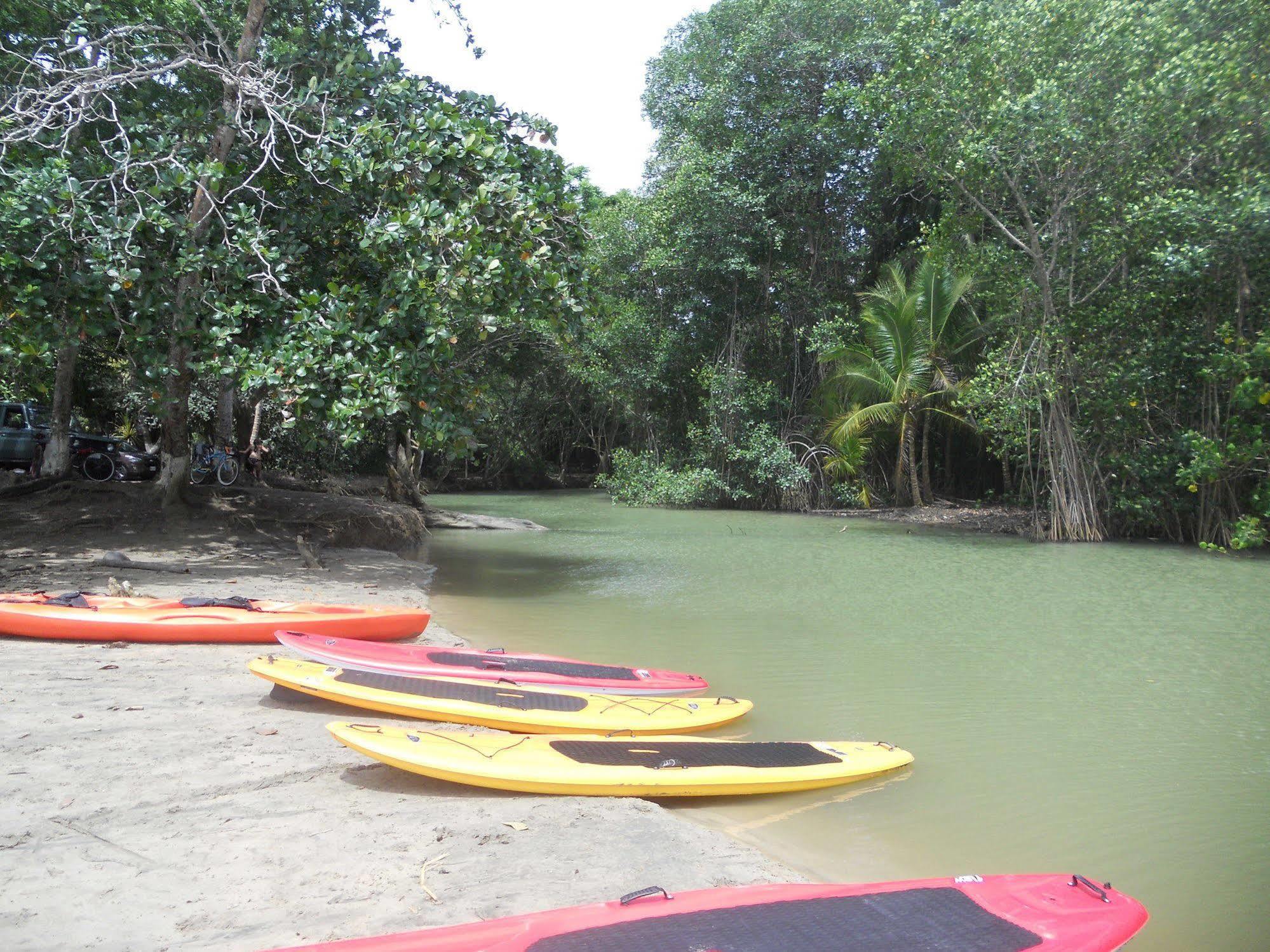 Se Ua 2* Manzanillo (Limon)