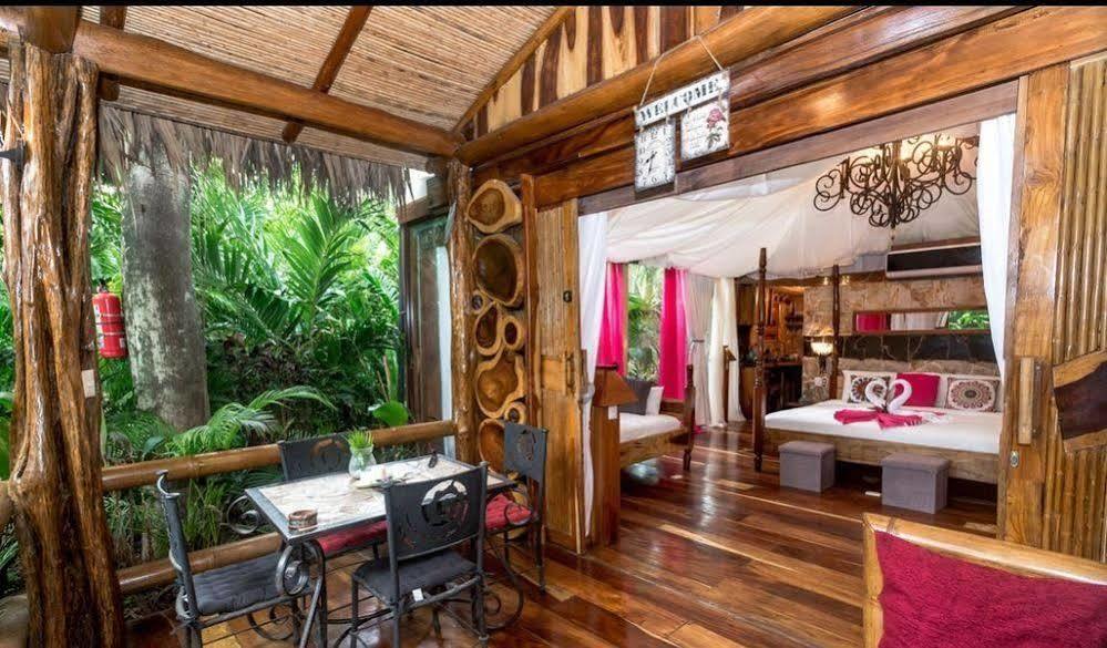 Ocho Artisan Hotel Tamarindo