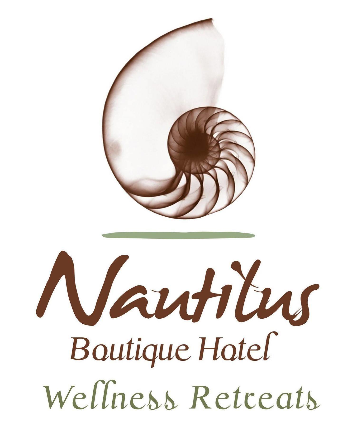 Nautilus Surf & Yoga Santa Teresa Hotel 3*