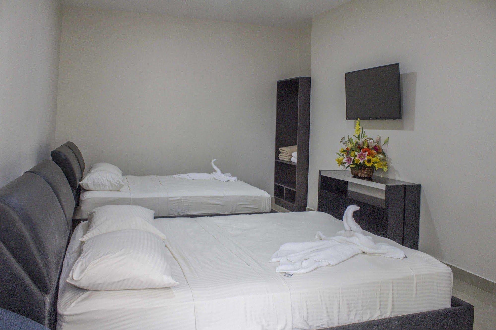 Pz Country Club & Conference Center Hotel