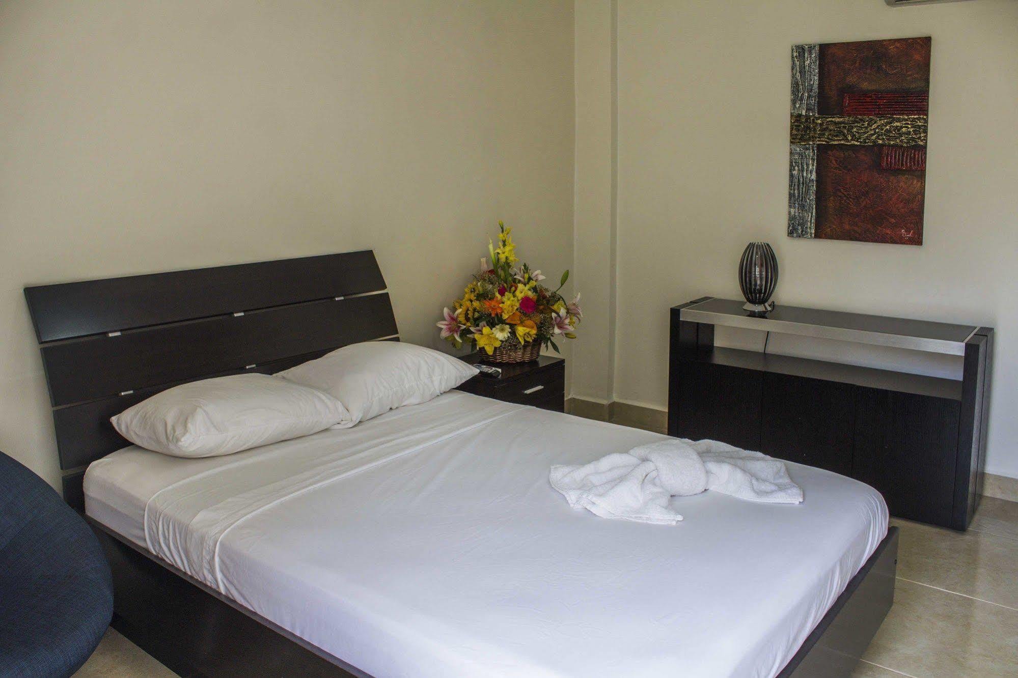 Pz Country Club & Conference Center Hotel