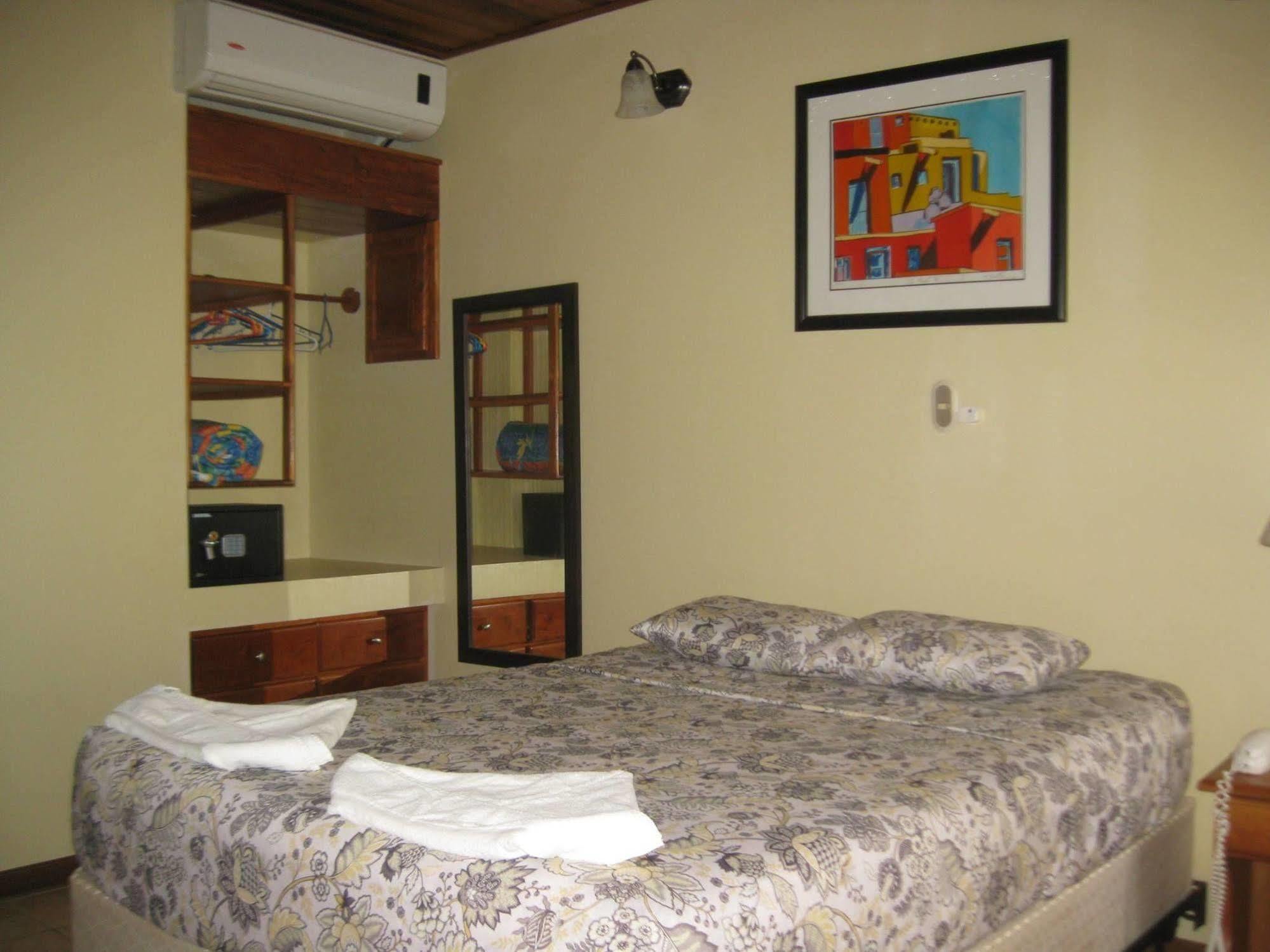 Apartotel Girasol Aparthotel 2*