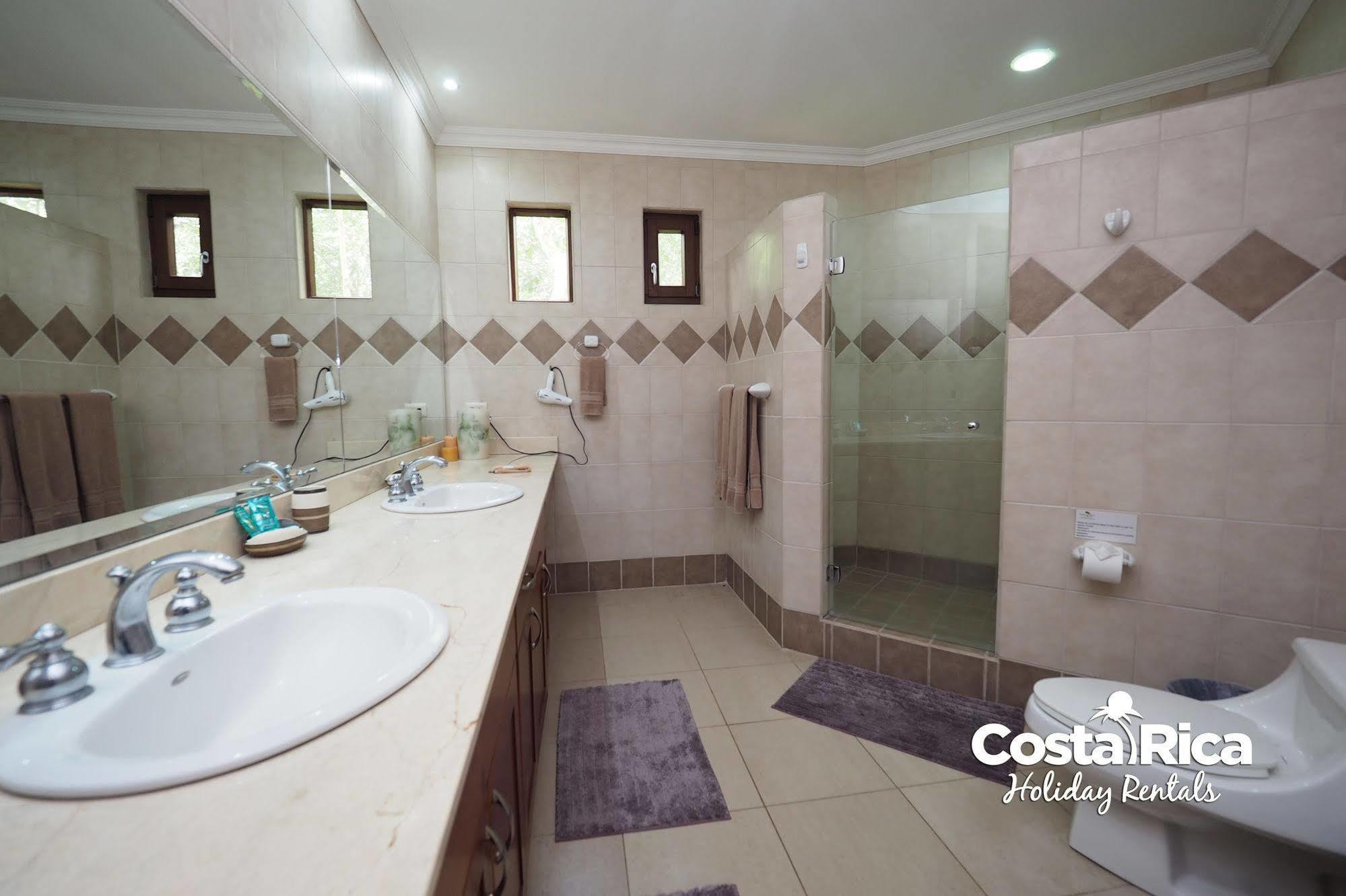 Luxury Terrace, Access - M10 Apartment