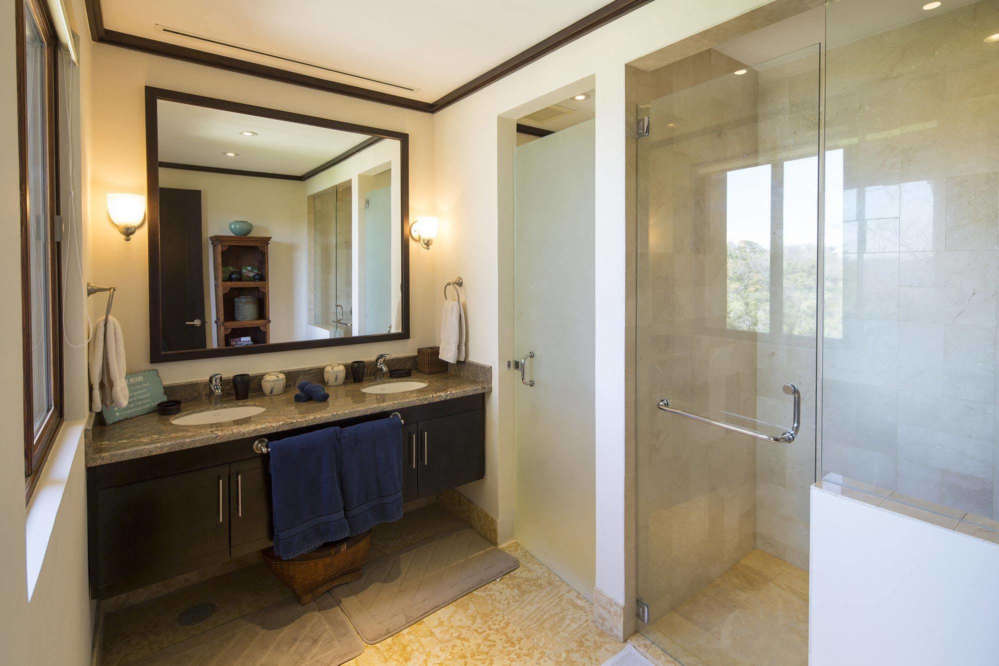 Papagayo Luxury Hotel 4*