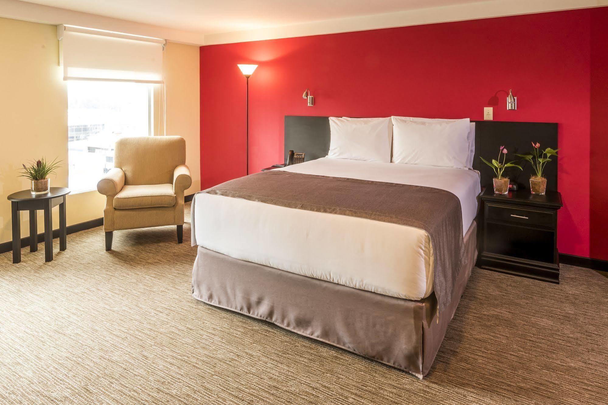 Exe Center Hotel 4*