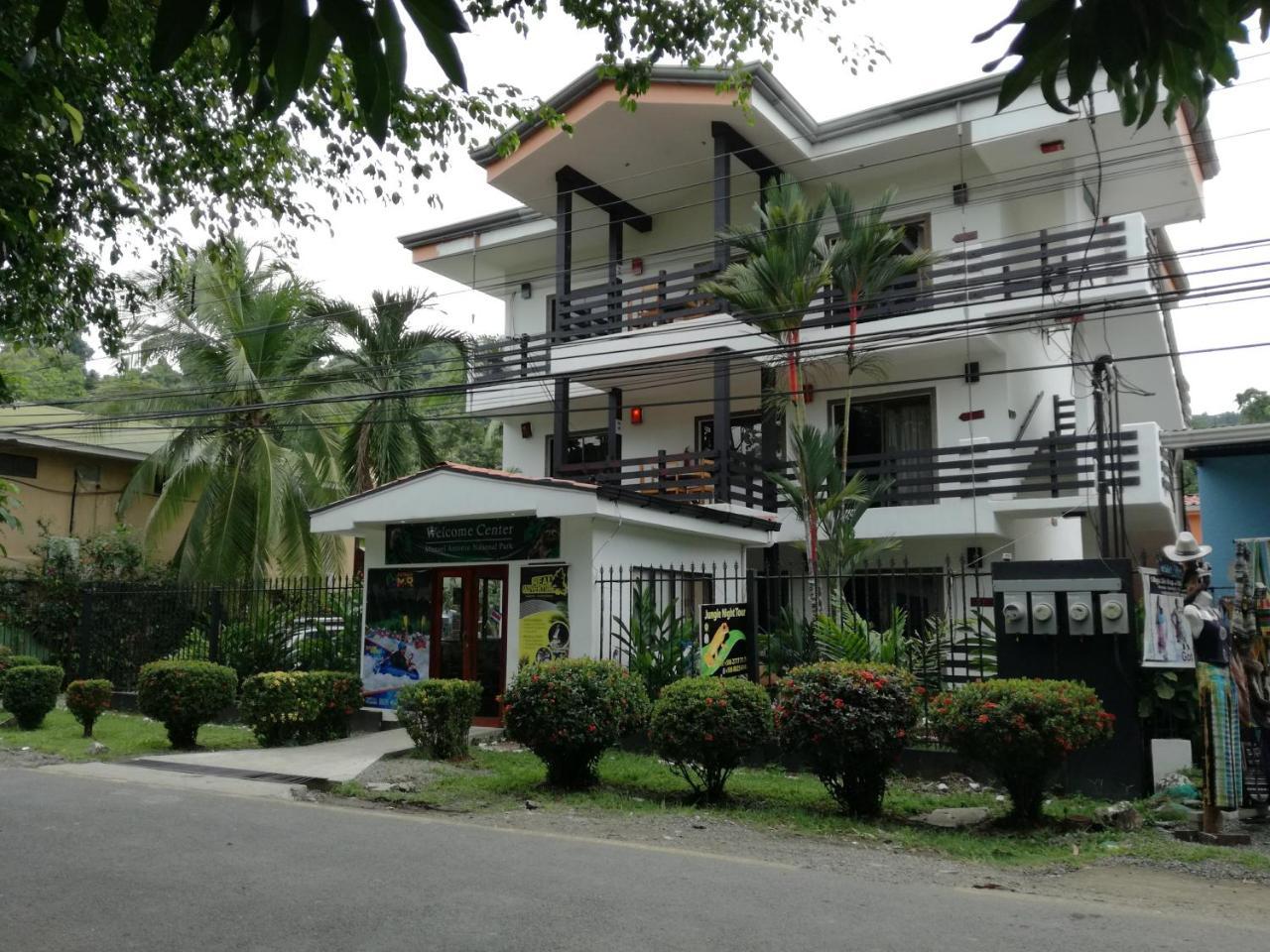 Hotel On The Park 2*