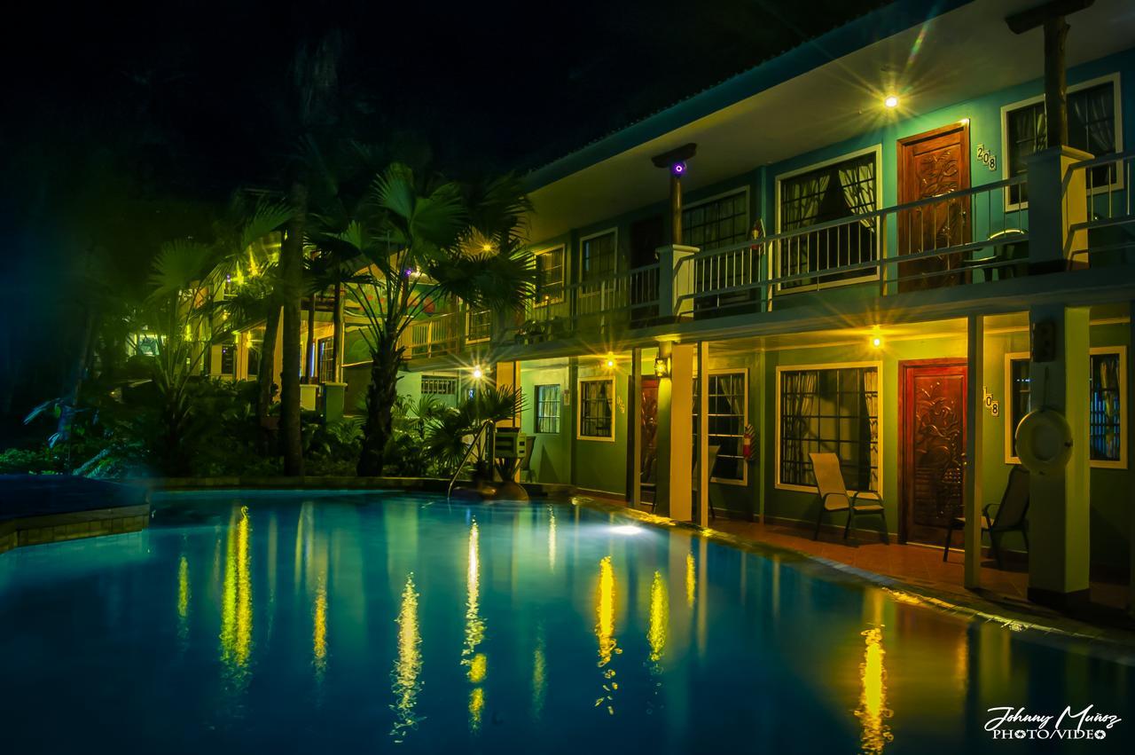 Oceanfront Mar Direct Access To The Hotel Manuel Antonio