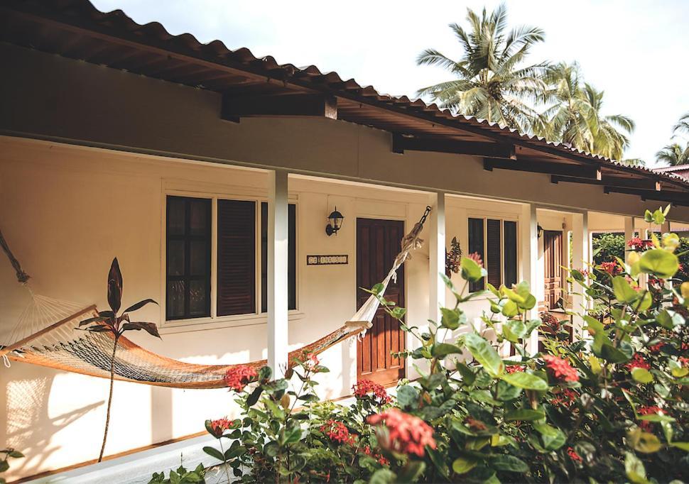 Encantada Ocean Bed & Breakfast