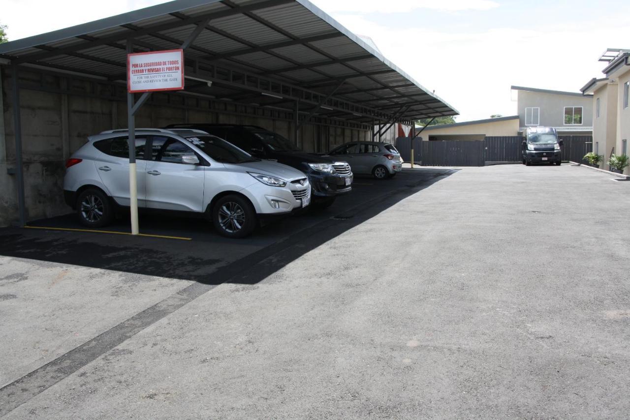 La Alborada Airport Sjo *