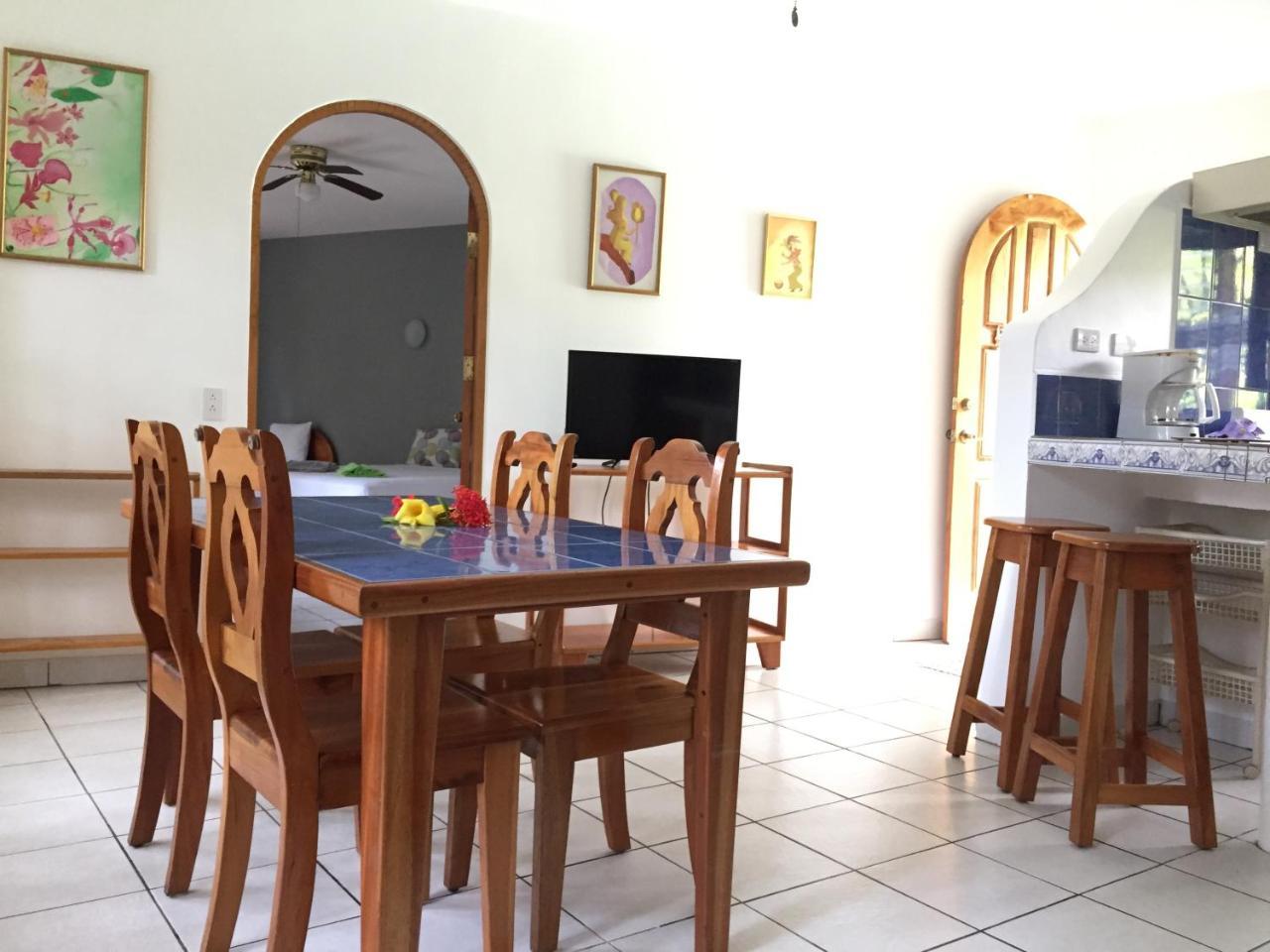 Bed & Breakfast La Perlita 2*