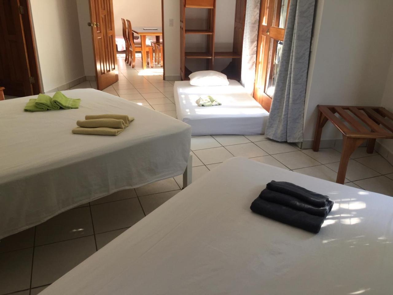 Bed & Breakfast La Perlita Jaco