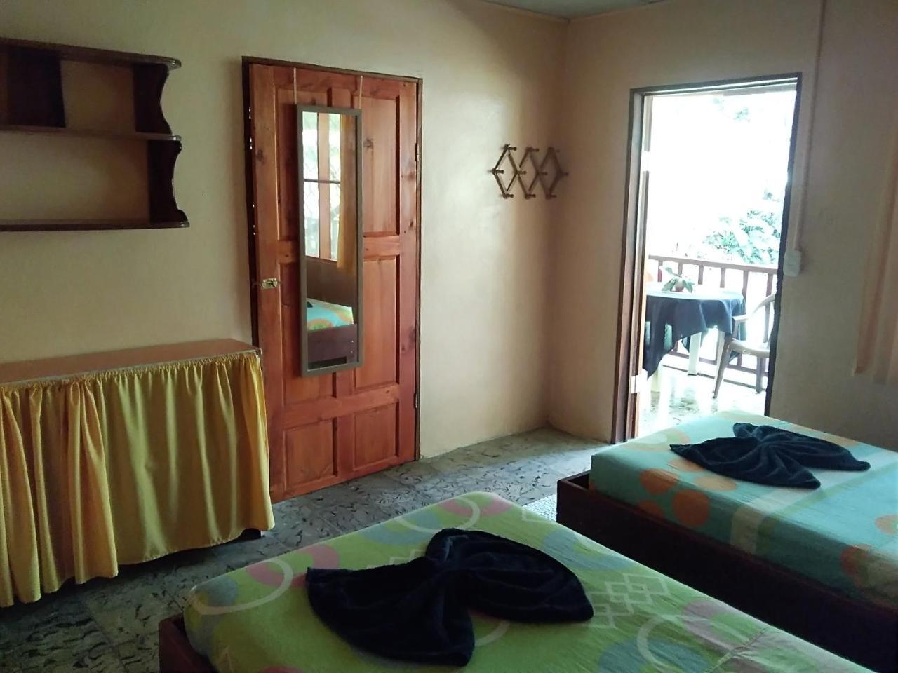 Hostel Cabinas Algebra Cahuita