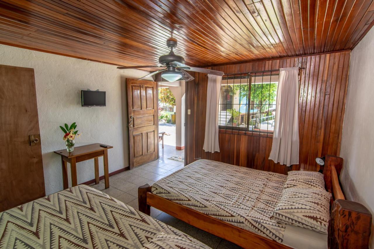 Hotel Cabinas Arrecife 2*