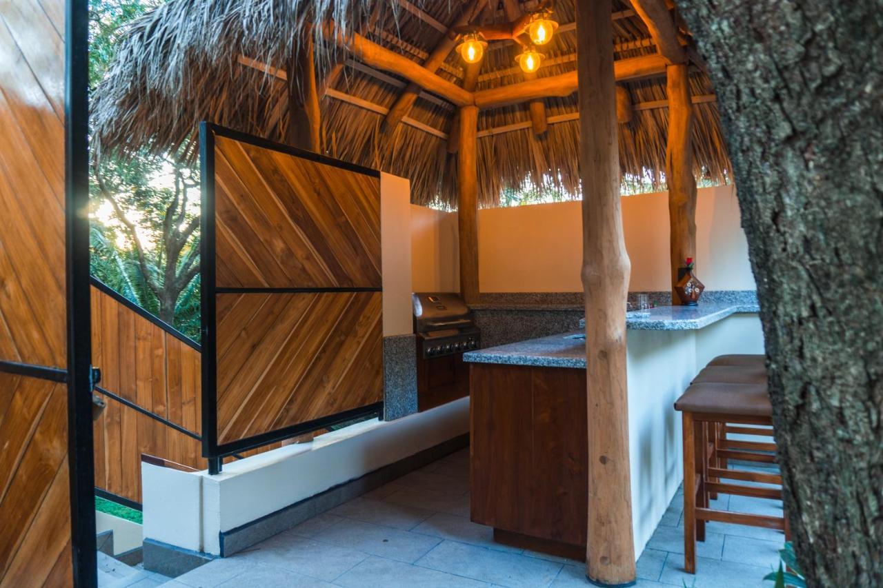 Classy Palms Villa