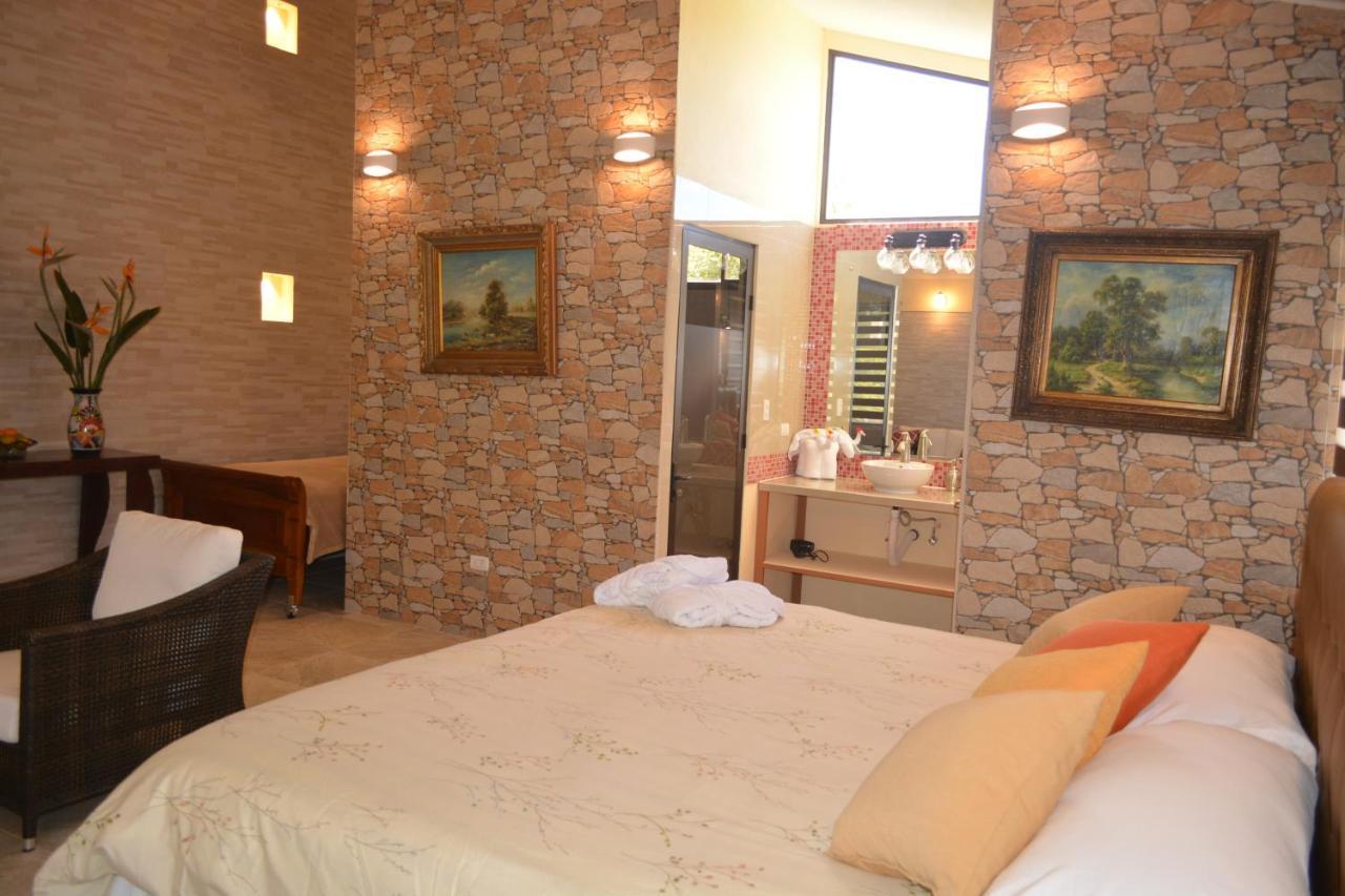 Finca Paraiso Mountain Retreat Near San Jose Airport Hotel Birri