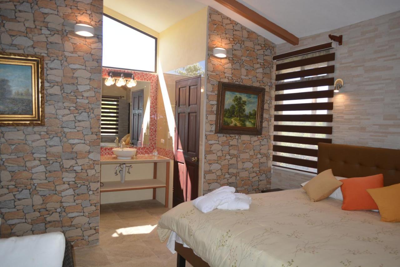 Finca Paraiso Mountain Retreat Near San Jose Airport Hotel Birri