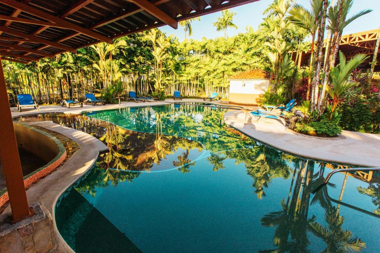 Arenal Backpackers Hostel *