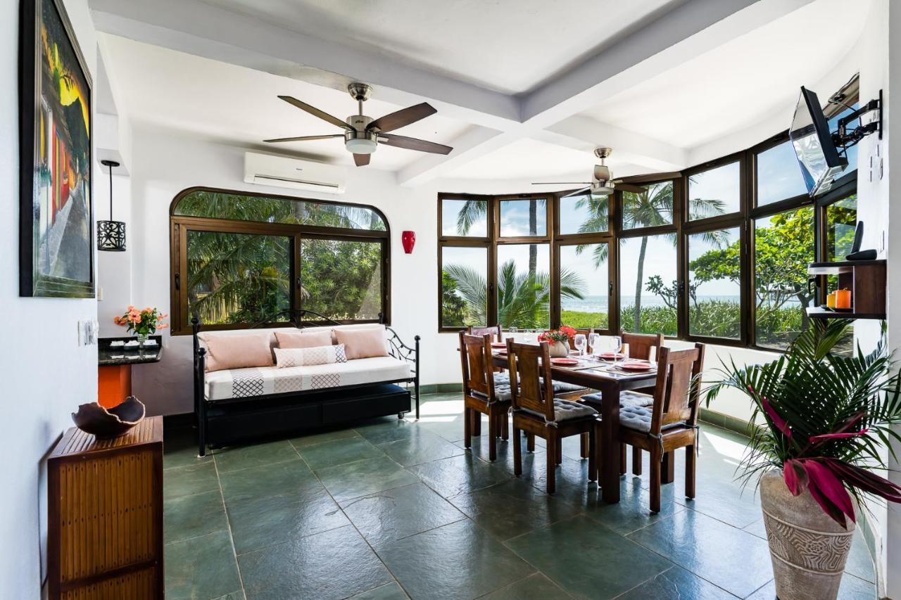 Holiday home Casa Alegre - 3/3 Beachfront With Pool And Sundeck *