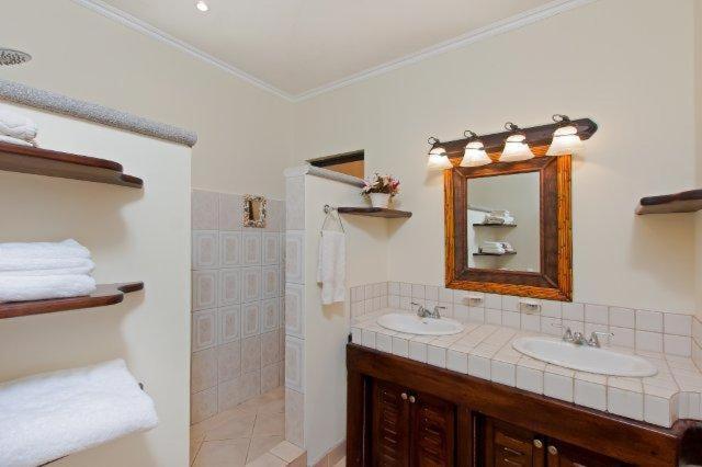 Apartment Sunrise #26 Priced 2br -ideal Location - Views