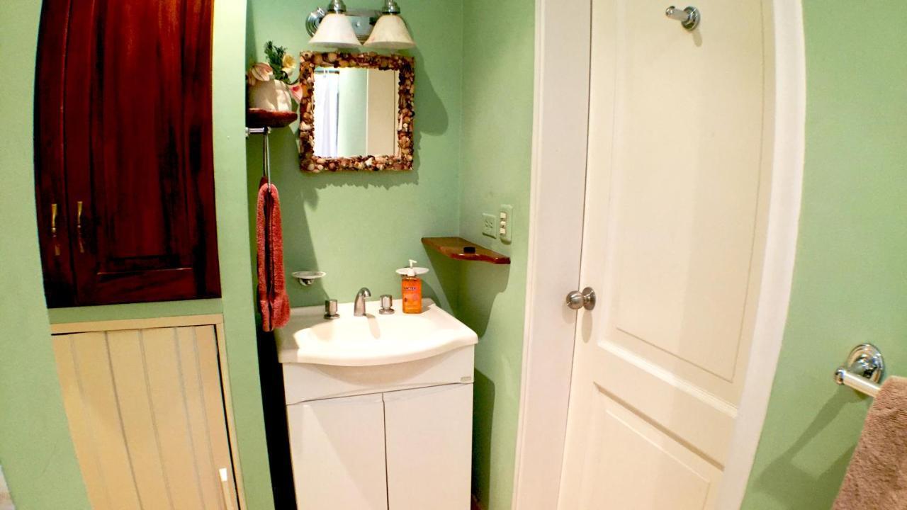 Sunrise #26 Priced 2br -ideal Location - Views Apartment