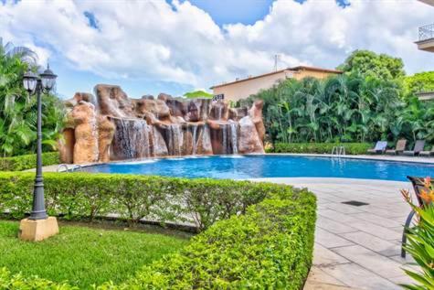 Sunrise #26 Priced 2br -ideal Location - Views *