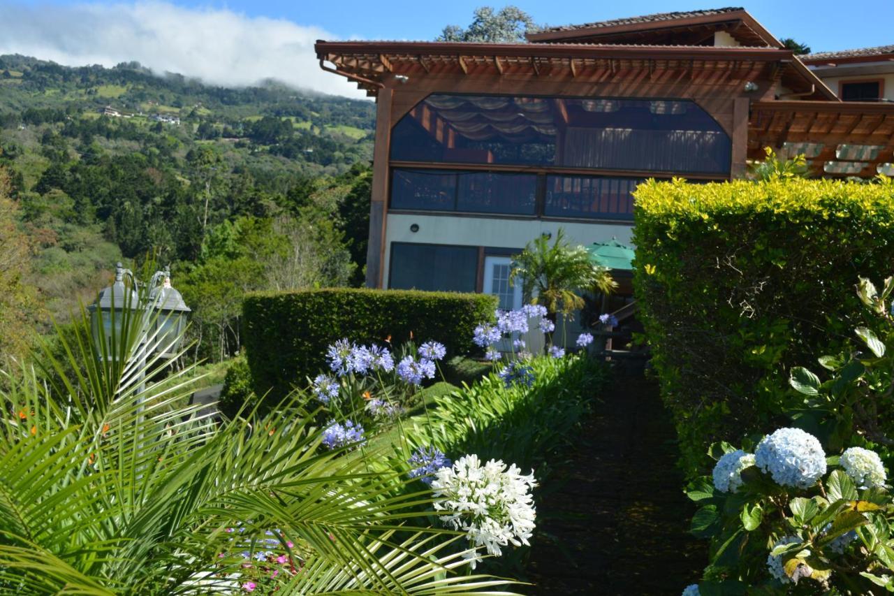 Finca Paraiso Mountain Retreat Near San Jose Airport Hotel Birri