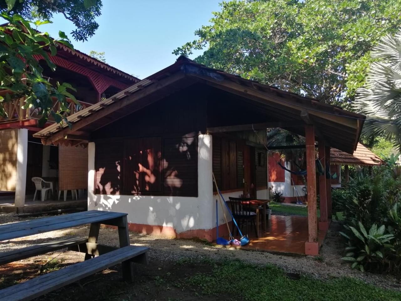 Cabinas Hibiscus Holiday home Cahuita