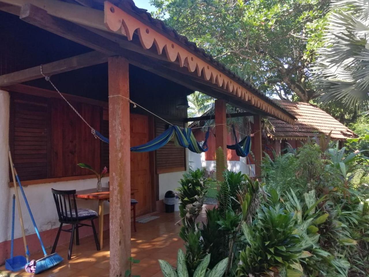 Cabinas Hibiscus Cahuita