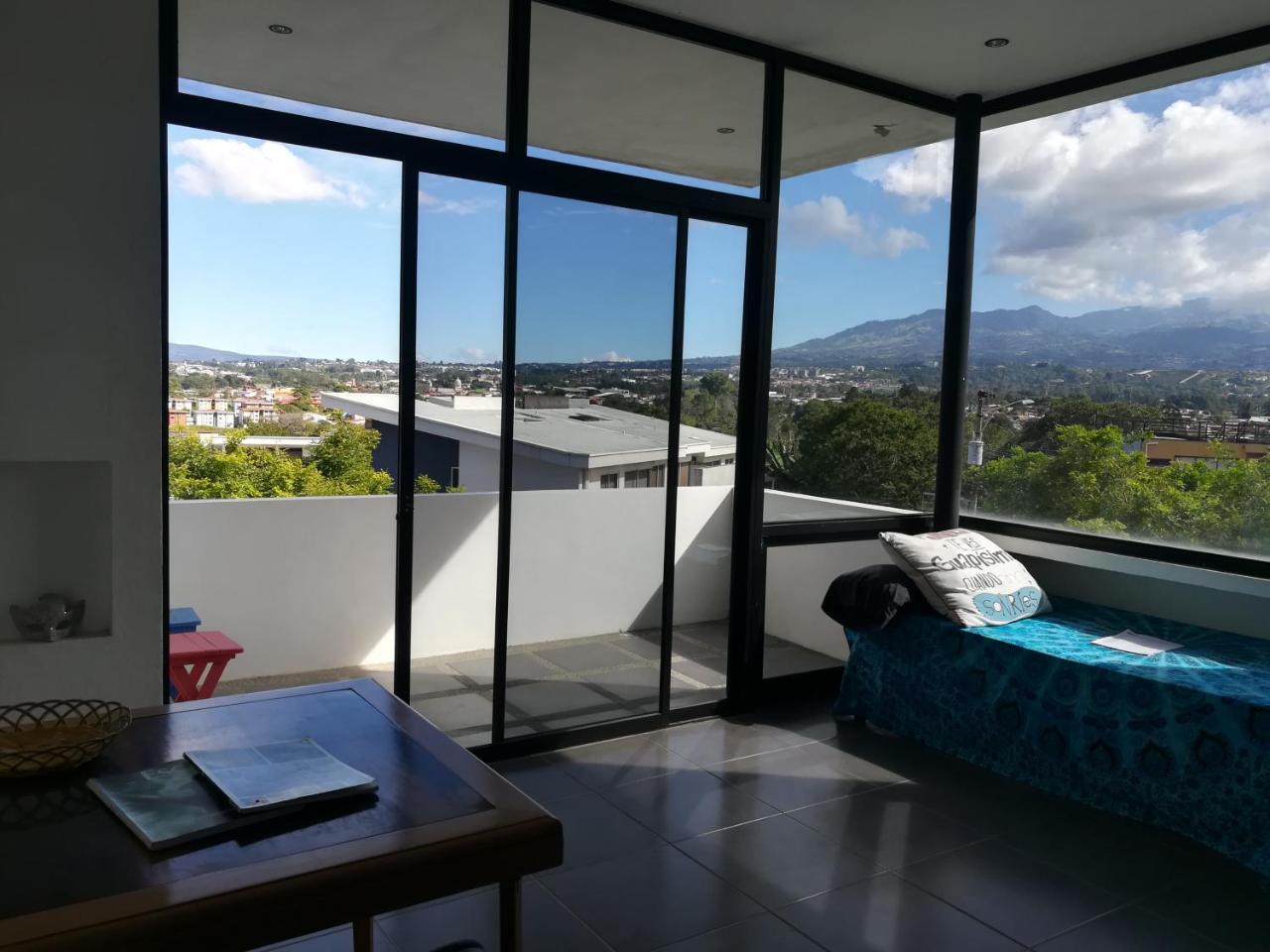 Casa Marlui-san Jose Homestay