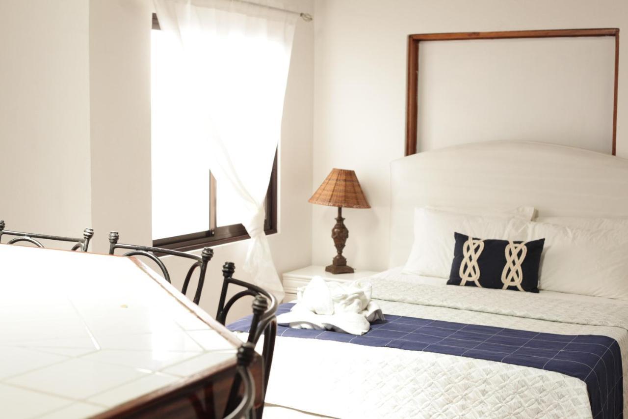 M&m Casa Blanca Hotel Playa Ocotal